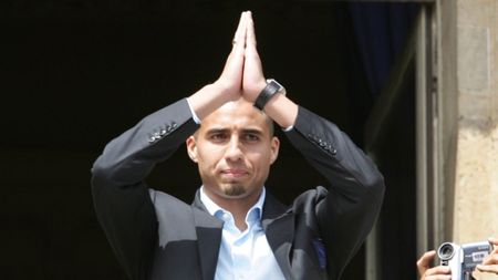 Trezeguet, victorie** cu paparazzi