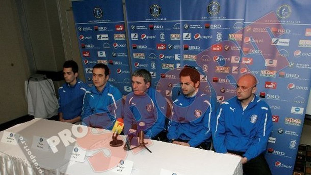 FOTO Echipament inedit pentru promovare!** Jucătorii "Viitorului" vor evolua cu chipul "Regelui" pe tricouri!