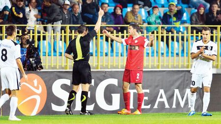 Nica regretă eliminarea de la Mediaș, dar se revanșează cu o declarație pe gustul fanilor:** "Degeaba spune lumea că Steaua e deja campioană!"