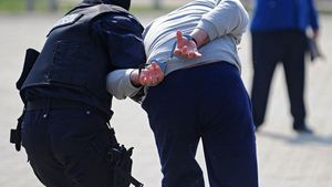 Un fost ministru anunță HAOSUL în Liga I: "În curând se va ajunge la rețineri"** Noul dosar instrumentat de DNA