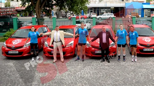 „Tigroaicele” se deplasează cu Toyota Yaris, de culoare roșie. GALERIE FOTO | Primele imagini de la antrenament cu vedetele CSM București