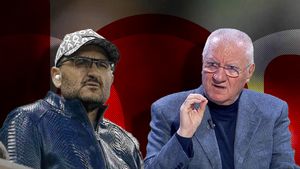 „Face panaramă ca să se bage în seamă! Să pună mâna pe carte!”. Dumitru Dragomir îl desființează pe Adrian Mititelu după ce a făcut scandal la Tribunalul București. EXCLUSIV