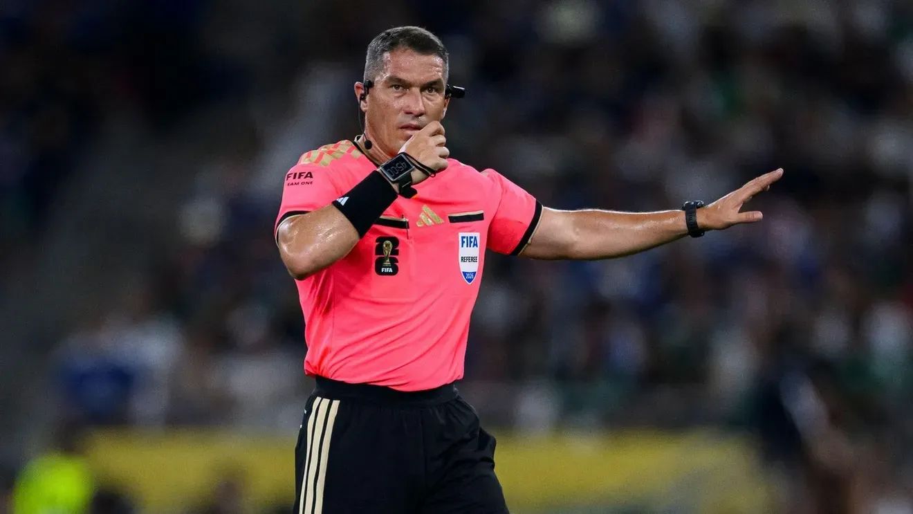 Ce se întâmplă cu Istvan Kovacs, după ce nu a arbitrat niciun meci în 16-imi la Campionatul Mondial! FIFA a făcut anunțul