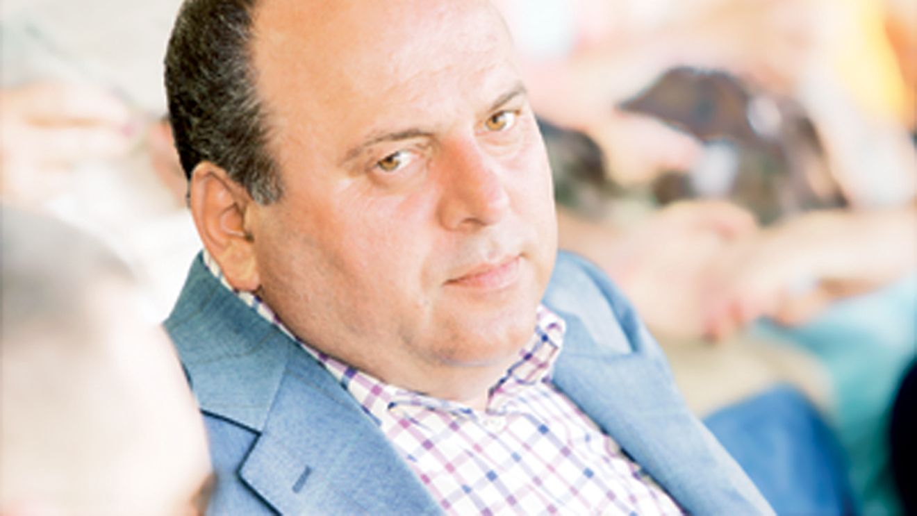 "Pinalti" vrea să preia și rolul de antrenor!