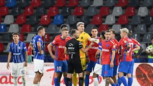 Dovezile zguduitoare că George Găman e arbitrul de aur al echipei lui Gică Hagi iar Elias Charalambous, Florin Tănase și Emil Grădinescu au simțit ceva: „Nici dacă Farul era Real Madrid...” EXCLUSIV