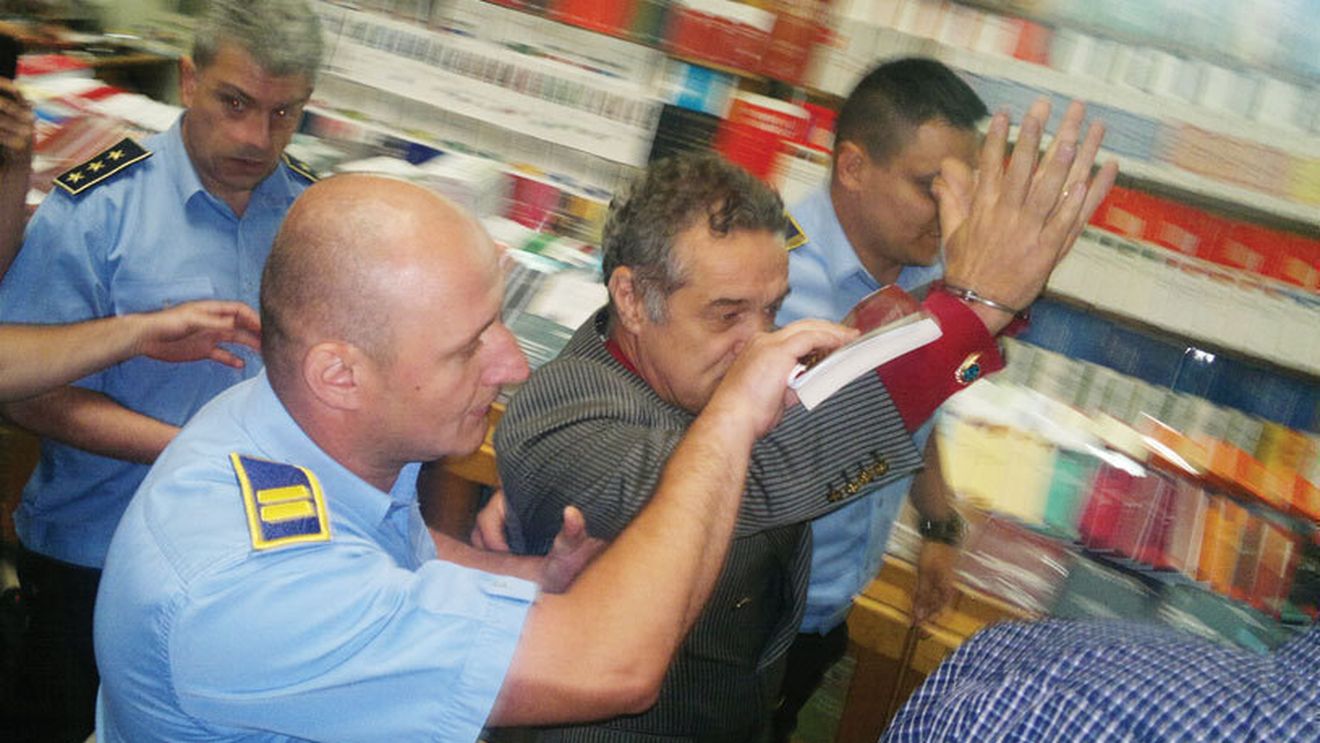 Băsescu, despre grațierea lui Becali: "Gândesc profund, nu e o decizie ușoară"