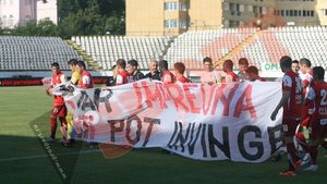 "Câinii" strâng rândurile!** Apelul echipei pentru suporteri și mesajul emoționant pentru "Mister" Dinu FOTO