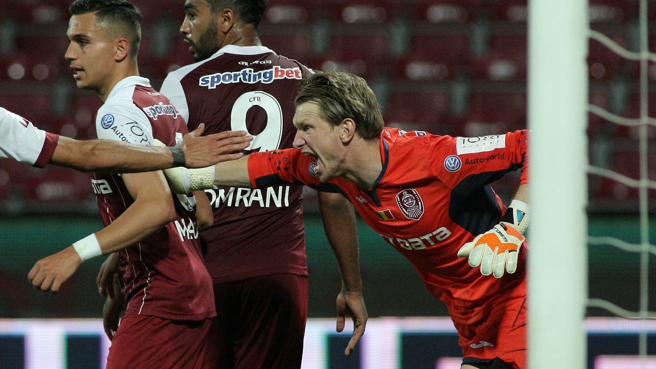 CFR a scăpat de griji! Clujenii s-au temut de o accidentare gravă, dar Arlauskis va reveni într-o săptămână: "Nu are ruptură"