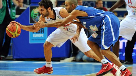 Tony Parker revine în Franța!** Va juca la Asvel Villeurbanne pe un salariu de 1.500 â‚¬ lunar!