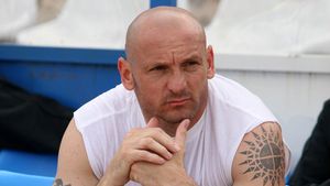 Stelea a semnat cu FC Brașov