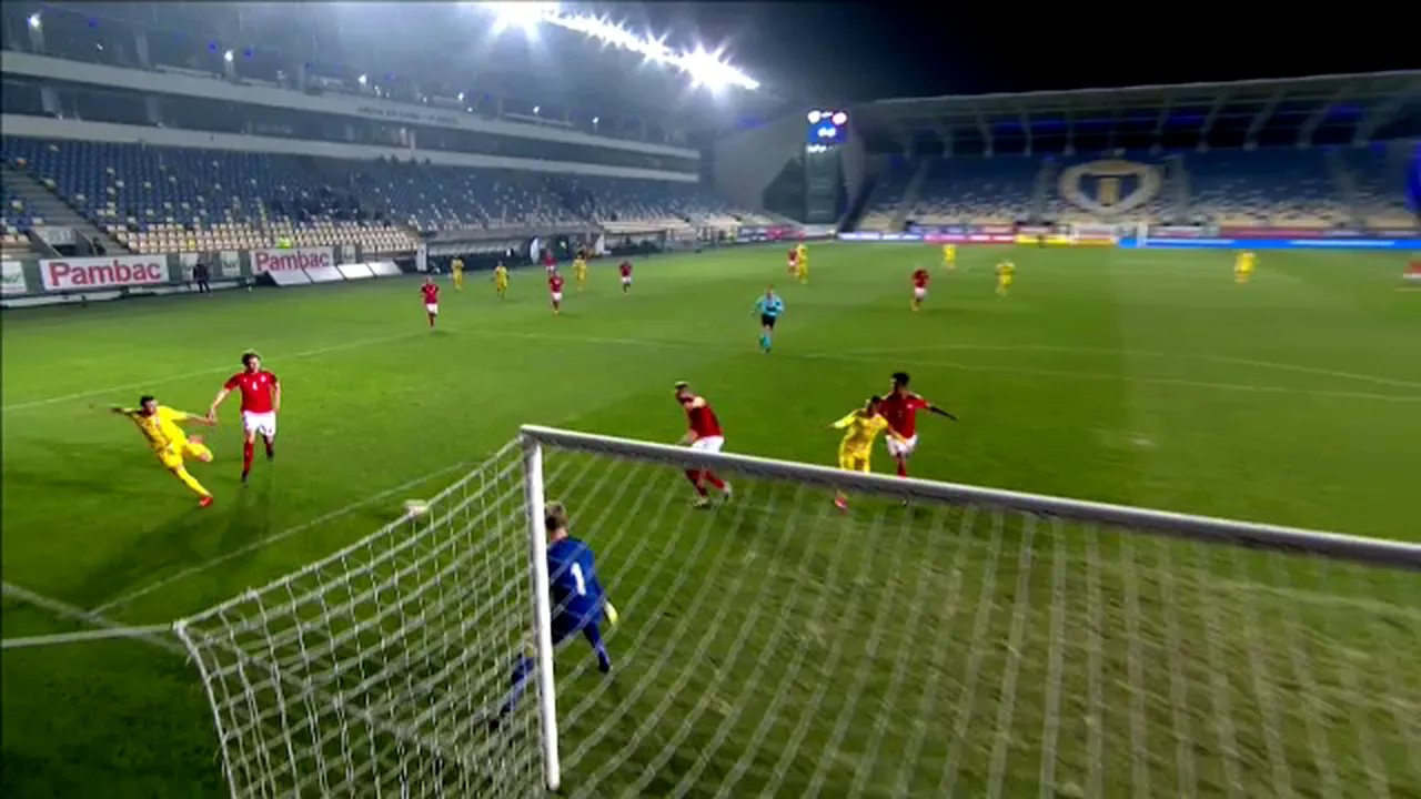 România U21 a cerut trei penalty-uri cu Danemarca U21 în 22 de minute! Adrian Mutu, plin de nervi la Ploiești