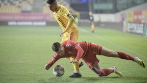 Decarii României joacă în țările arabe! Vreți să ne calificăm la Euro? Florin Caramavrov: "Un vagabond al propriei vieți, ca Gheorghe Dinică"