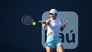 Câți bani a câștigat Simona Halep pentru calificarea în turul 3 la Miami. Victoria cu numărul 400 în circuit i-a adus un cec important