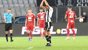 Secretele lui Lucas Masoero, singurul sud-american din Echipa Sezonului Regular: „De aceea U Cluj are mulți fotbaliști care joacă foarte bine!”. Ce fundași l-au impresionat din campionatul nostru. EXCLUSIV