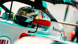 Un nou podium în Formula 4 pentru David Cosma Cristofor în Italia! Românul impresionează în continuare la debutul în această serie. SPECIAL