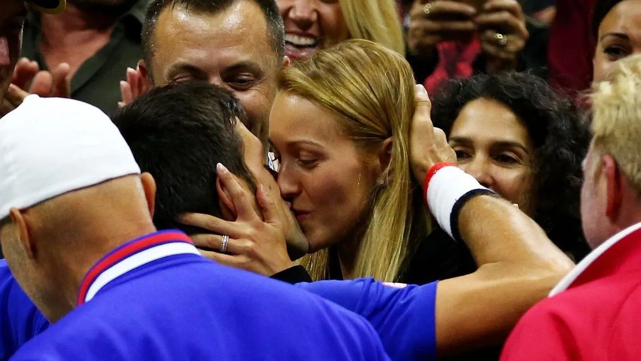 Novak Djokovic nu a mai putut ține secretul! Cum i-a „furat" iubita unui prieten, ca apoi să-i devină soție: „N-am mai vorbit niciodată despre asta”. VIDEO 