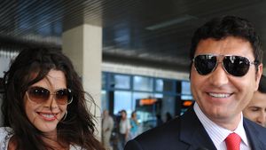 Alina a 'comis-o' de ziua lui Borcea: "Îi curge sânge roș-albastru prin vene"** Cum s-a "repliat" soția dinamovistului