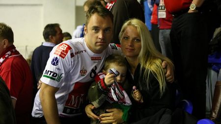 "Marian împărțea** mâncare săracilor"