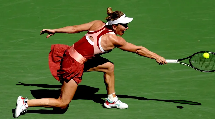 Simona Halep a lăsat-o cu gura căscată pe Petra Martic la Indian Wells! Lovitură fabuloasă din întoarcere reușită de româncă | VIDEO