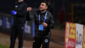 Ilie Poenaru, acuze grave. „Fac regulamentul în funcție de adversar!” A taxat-o și pe FCSB. „Găsesc mereu explicații!” | VIDEO EXCLUSIV ProSport LIVE