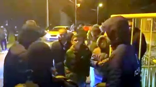 Scandal mare după FC Argeș - Petrolul! Portarul Cătălin Straton, prins la înghesuială: „Să-ți fie rușine, bă!”