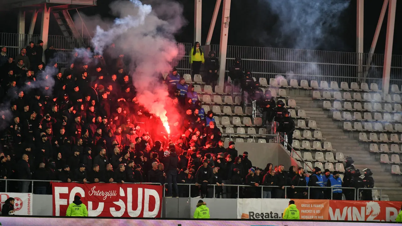 Ce s-a întâmplat cu fotbaliștii lui Dinamo când s-au dus în fața miilor de fani din galeria deplasată la Sibiu! Nu s-a văzut la TV