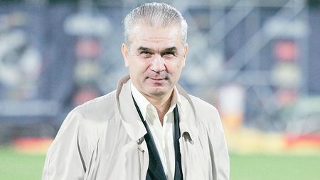 Iordănescu nu înțelege: "De ce nu avem obiectiv?"