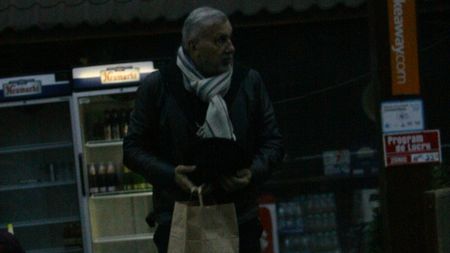 Nu se tem de COVID-19! Cum a fost surprins Ilie Năstase împreună cu soția | FOTO EXCLUSIV