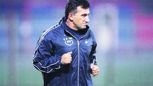 Yesilova, fostul preparator fizic al Stelei, **premiat la gala "Golden 11 of Sport and Media"
