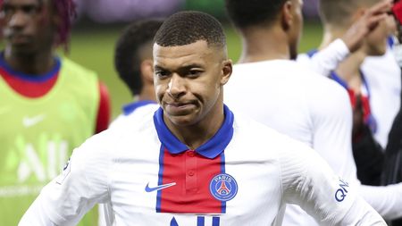 Reacția lui Kylian Mbappe după venirea lui Leo Messi la PSG. Ce mesaj i-a transmis francezul care poate ajunge la Real Madrid | FOTO