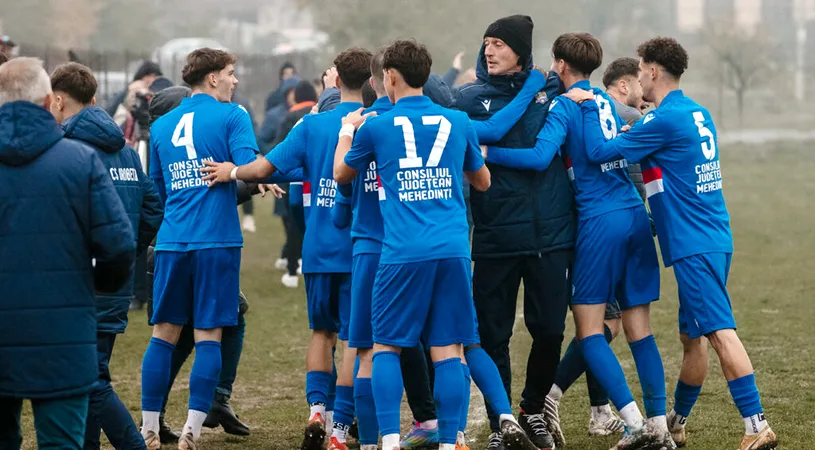 Podium strâns la Mehedinți! Echipa antrenată de Florin Șoavă este lider la jumătatea sezonului, însă lupta pentru titlul județean se anunță încinsă