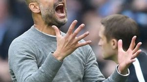 Situație incredibilă la Manchester City. Guardiola a rămas cu un singur fundaș central apt înaintea meciului cu Șahtior