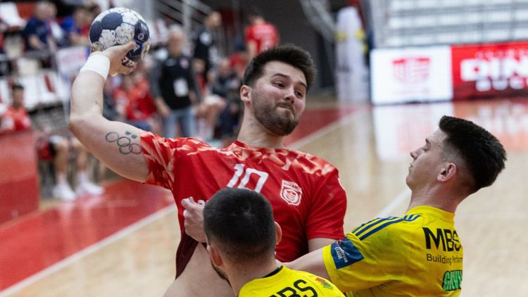Dinamo, la un pas să-și piardă marea vedetă! Dezvăluiri spectaculoase: „A fost o discuție!”. EXCLUSIV