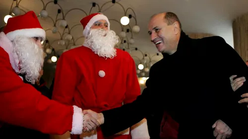 Moș Crăciun, patron în Giulești? „Sper ca `Moșul` să-i aducă Rapidului 10 mil â‚¬ pentru a se salva”