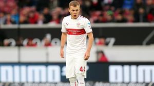 Maxim și Stuttgart se scufundă. Românul a fost în premieră titular, dar echipa sa a pierdut cu Schalke. Situația critică în care se află "șvabii"