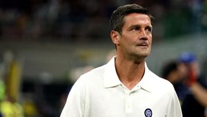 „Chivu tremură!”. Napoli vrea să-l transfere pe fotbalistul lui Inter