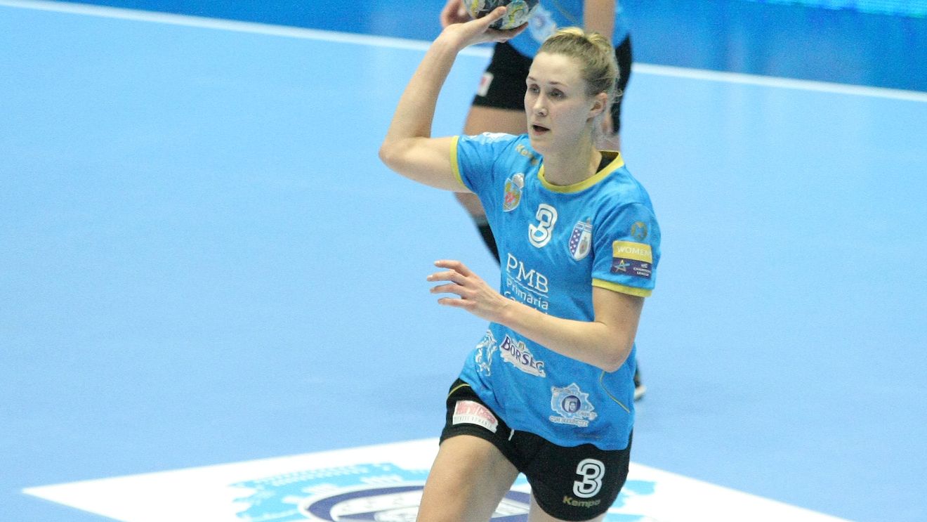 CSM București a câștigat la o diferență de 16 goluri partida cu Corona Brașov, ultima înaintea jocului retur cu Gyor din Liga Campionilor