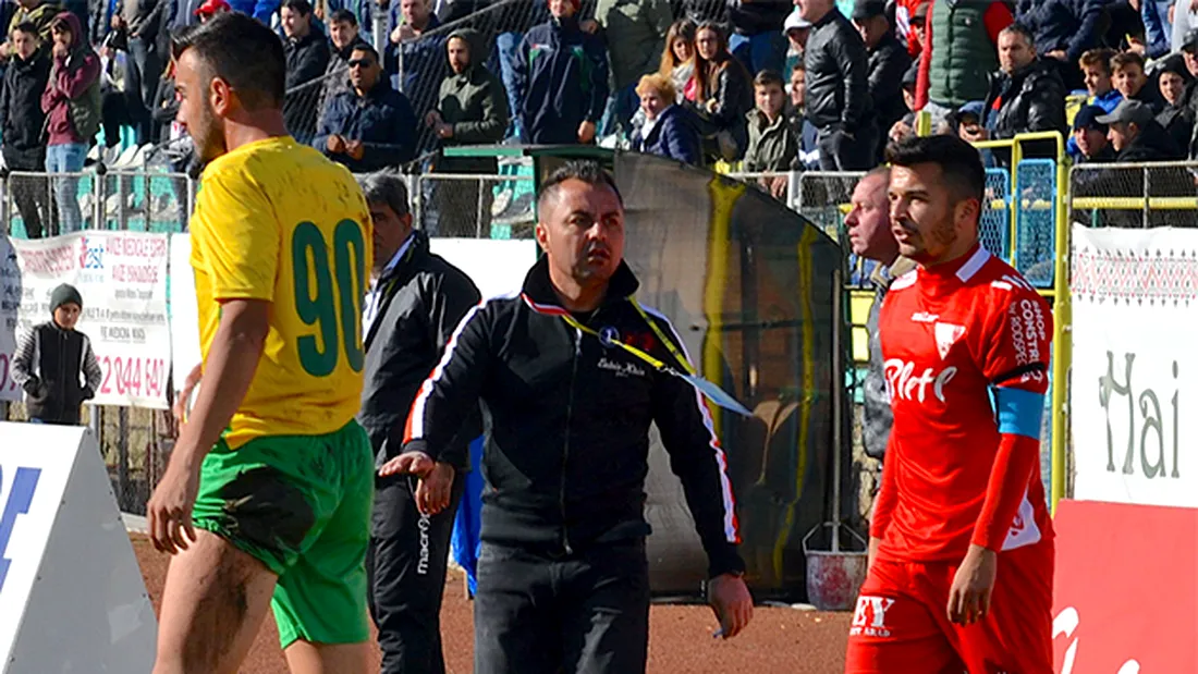 Florentin Petre, debut cu înfrângere pe banca Forestei, 2-3 cu UTA.** 