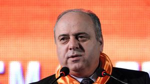 Gheorghe Ștefan îl acuză pe Gigi Becali de joc murdar înaintea jocului direct:** "Folosește tertipurile Timișoarei"