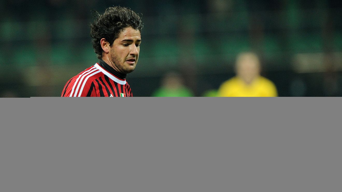 Oficialii lui Liverpool neagă interesul pentru atacantul brazilian Alexandre Pato. Omul cu 51 de goluri în tricoul Milanului rămâne în țara natală