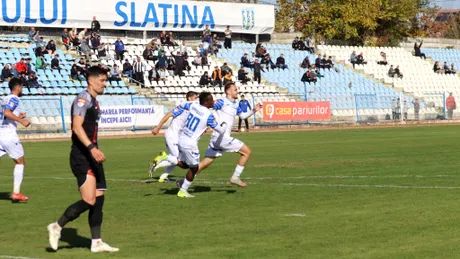 CSM Slatina a ieșit din seria eșecurilor după partida cu Chindia. Claudiu Niculescu, totuși realist: ”Singurul lucru rău, că am primit uşor gol”
