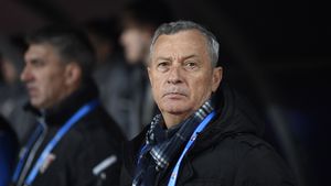 „Fiică-mea nu e impresar! Tot o dați cu alea”. Mircea Rednic, puseu de tensiune, în direct, la TV: a încheiat interviul cu o tiradă epocală, după UTA - FCSB 0-1