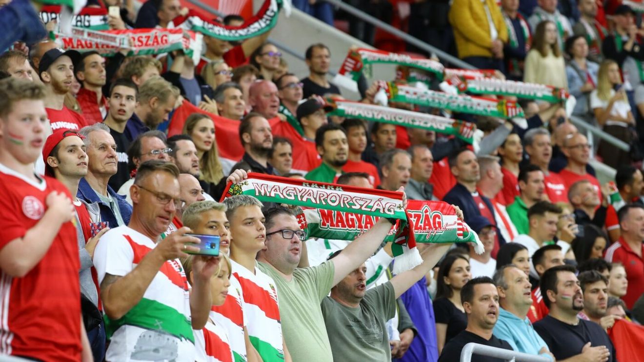 Imagini halucinante de pe Puskas Arena din Budapesta: maghiarii au afișat steagul Ungariei Mari în amicalul cu Estonia, așa cum au anunțat