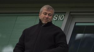 Rolul nefast al maimuței de televizor în epoca de aur a Clanului Sportivilor patrioți | EDITORIAL VICTOR CIUTACU