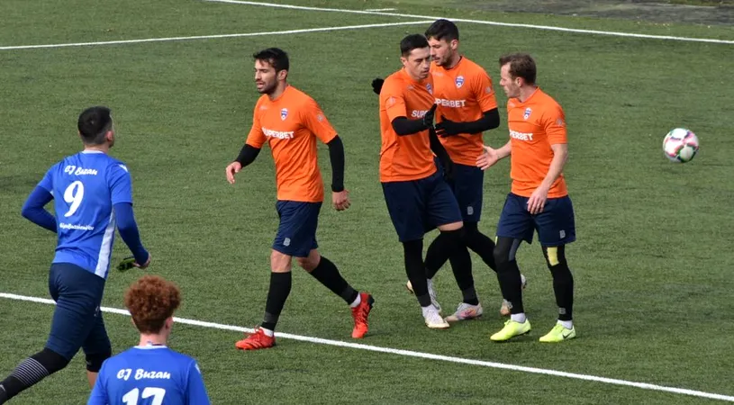FC Buzău, cât pe ce să o comită în meciul amical cu CSM Focșani. Un fotbalist nou, utilizat de Cristian Pustai din primul minut