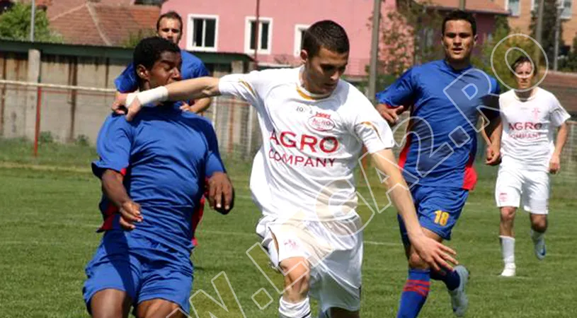 Pribac,** trimis la juniori