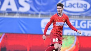 Joe Makin, omul care l-a descoperit pe Phil Foden, l-a analizat pe Dennis Man. „E număr 10, o poziție în care un jucător reușește în fotbal cu mare dificultate”