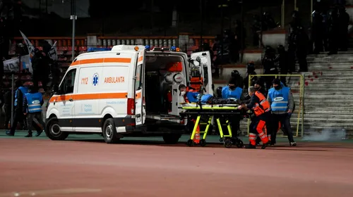Un fan al celor de la FCSB a aruncat cu piatra în capul unui steward. Ambulanța a intervenit de urgență. Scene șocante la derby | FOTO & VIDEO