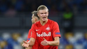 Erling Haaland, puștiul minune al Norvegiei, ar putea ajunge la Bayern Munchen! Ce preț i-a fixat Salzburg