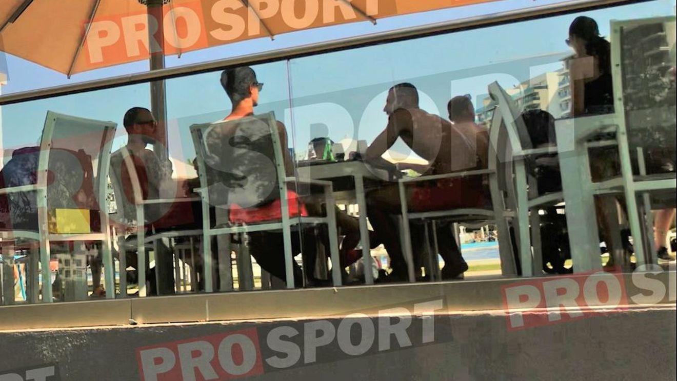 Denis Alibec a distrus FCSB și a plecat să se relaxeze în București! Fotbalistul a fost surprins la bustul gol | FOTO EXCLUSIV